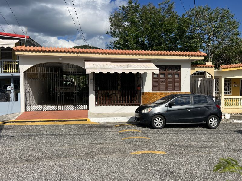 39 Calle Buenos Aire Coamo 00769 PR