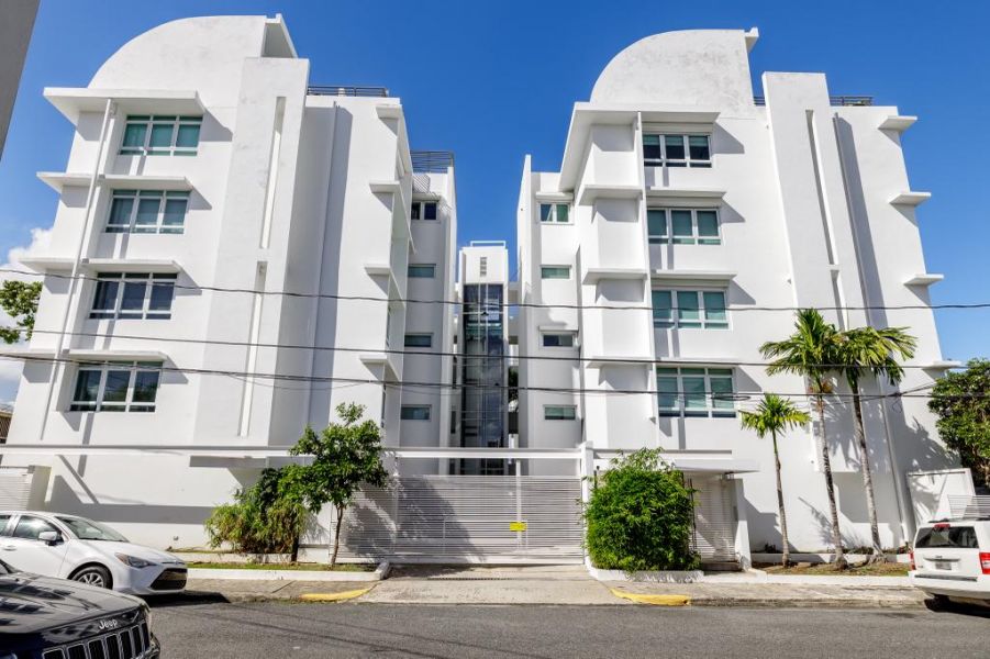 Apt 304 Atlantic Court Apartments 59 C San Miguel San Juan 00911 PR