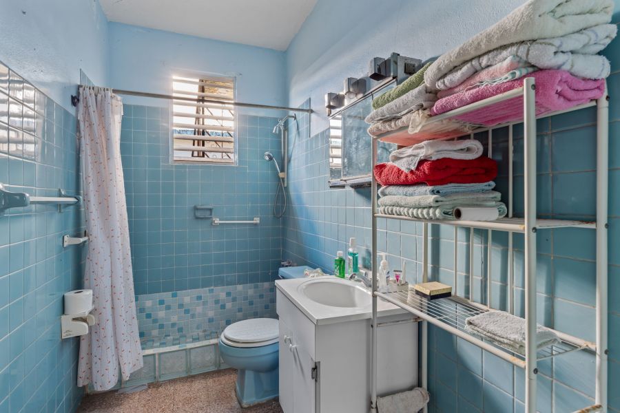 Urb Eduardo J Saldaña H4 Calle Caoba Carolina 00984 PR