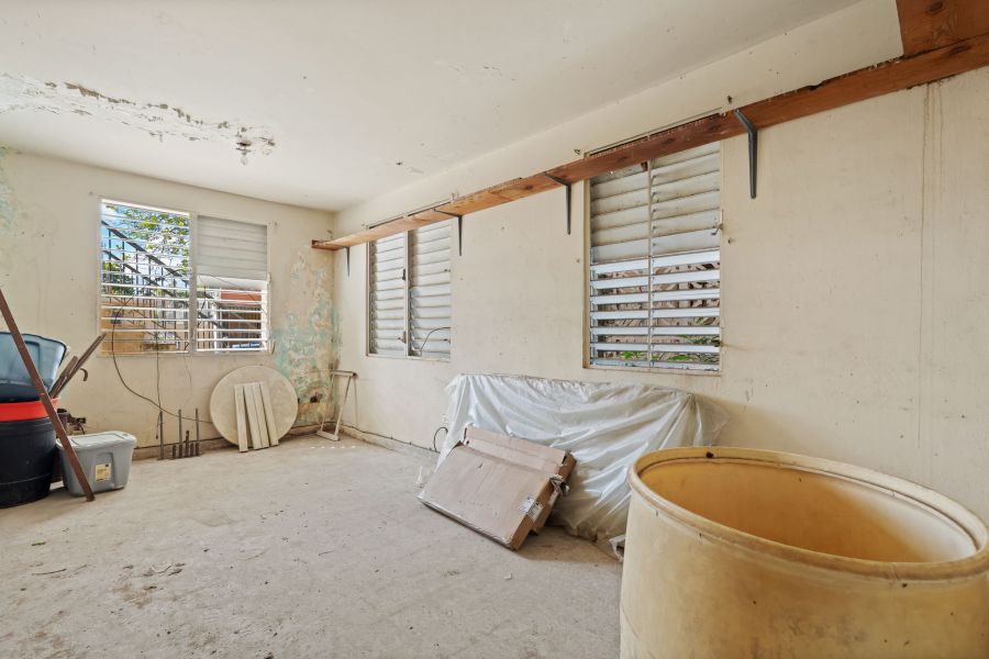 Urb Eduardo J Saldaña H4 Calle Caoba Carolina 00984 PR