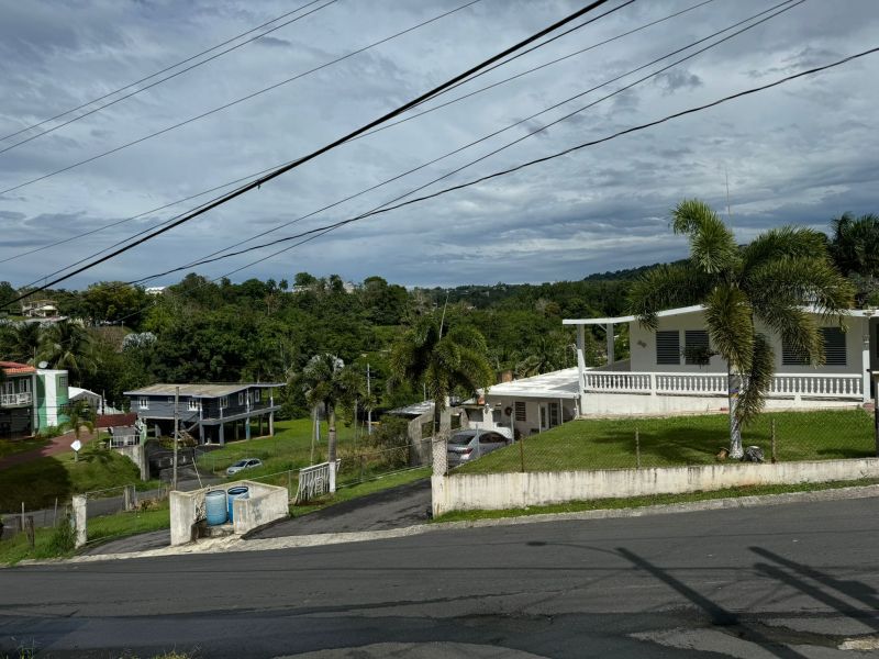 Carr 411 Km 5.7 Bo Jagüey Chiquito Adjuntas 00602 PR
