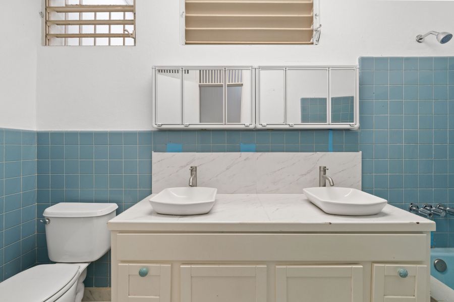 Calle Central #659 Apt 1 Cond Gomez Meltz San Juan 00907 PR