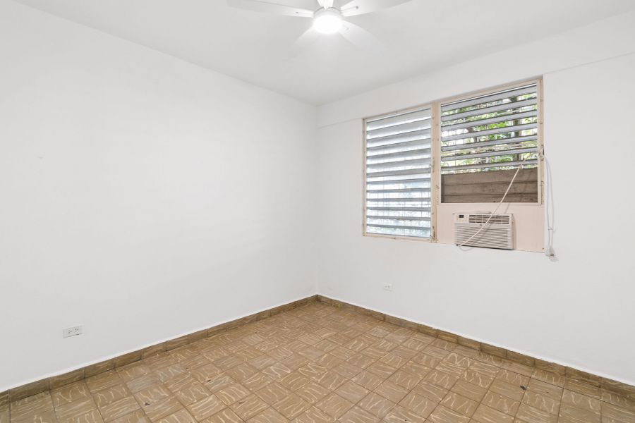 Calle Central #659 Apt 1 Cond Gomez Meltz San Juan 00907 PR