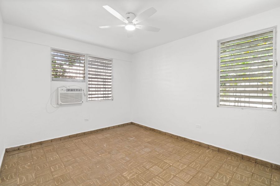 Calle Central #659 Apt 1 Cond Gomez Meltz San Juan 00907 PR