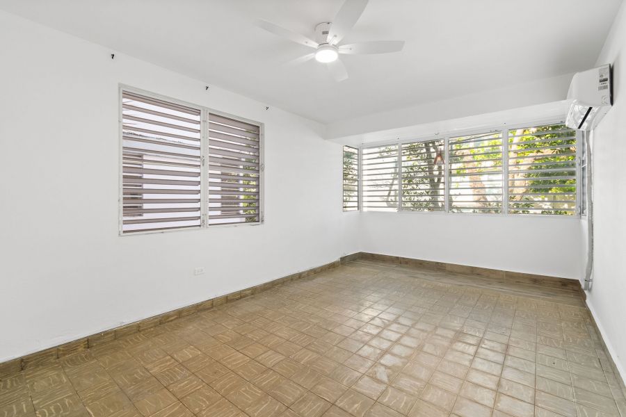 Calle Central #659 Apt 1 Cond Gomez Meltz San Juan 00907 PR