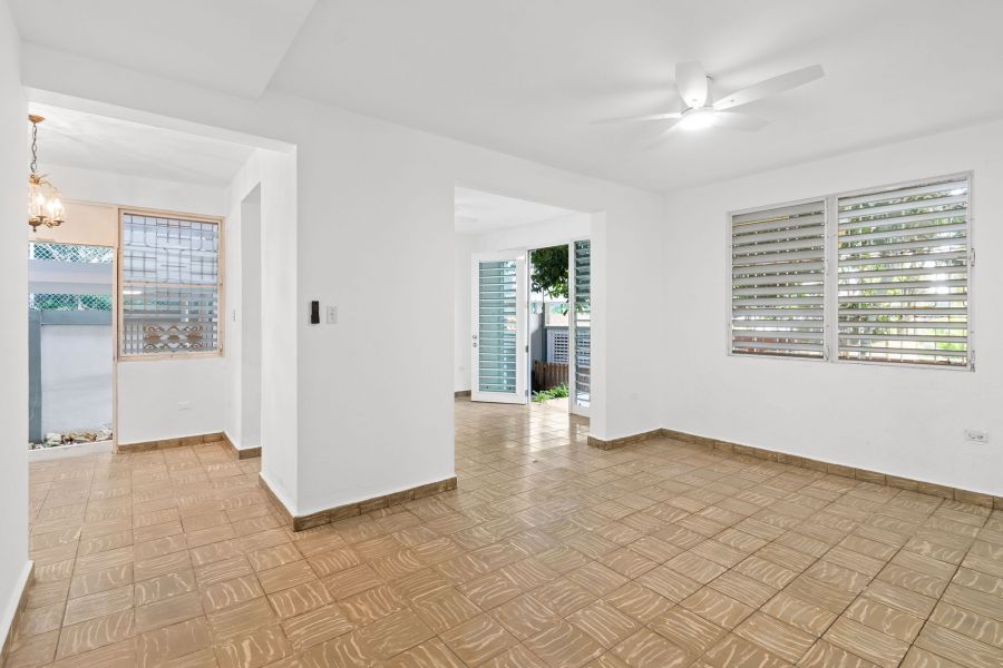 Calle Central #659 Apt 1 Cond Gomez Meltz San Juan 00907 PR