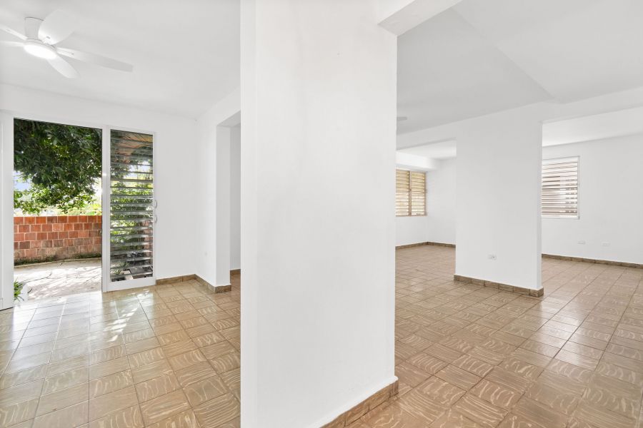 Calle Central #659 Apt 1 Cond Gomez Meltz San Juan 00907 PR