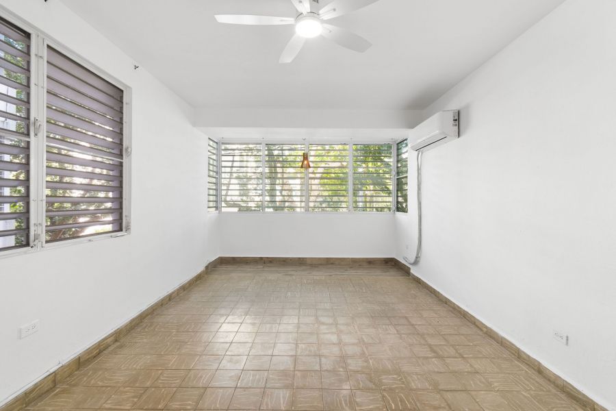 Calle Central #659 Apt 1 Cond Gomez Meltz San Juan 00907 PR