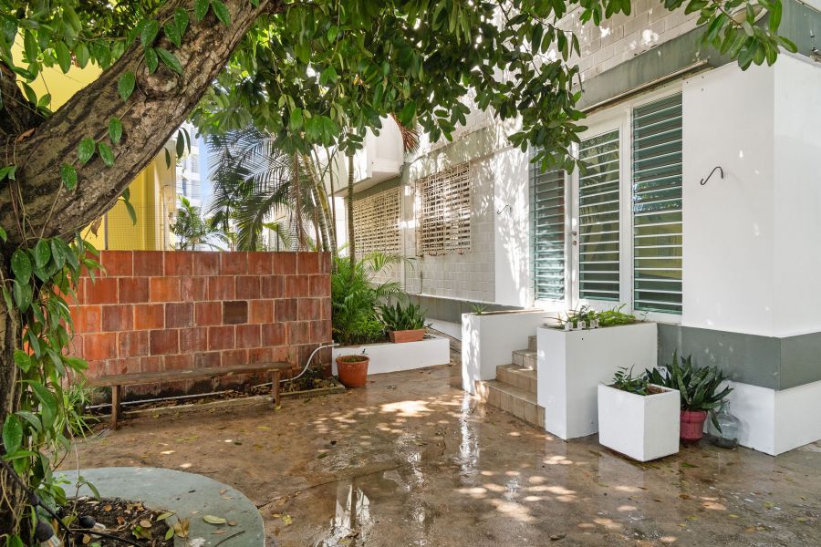 Calle Central #659 Apt 1 Cond Gomez Meltz San Juan 00907 PR