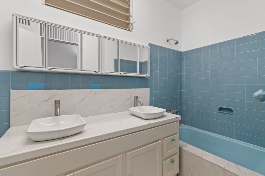 Calle Central #659 Apt 1 Cond Gomez Meltz San Juan 00907 PR