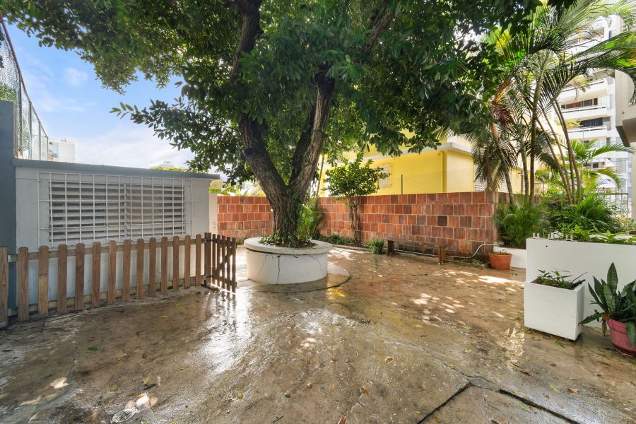 Calle Central #659 Apt 1 Cond Gomez Meltz San Juan 00907 PR