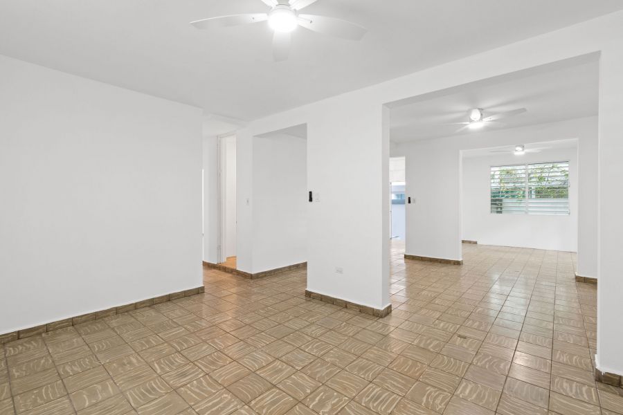 Calle Central #659 Apt 1 Cond Gomez Meltz San Juan 00907 PR