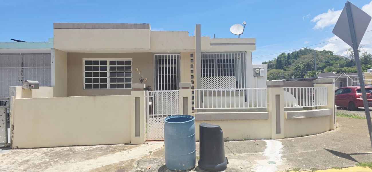 Urb Villa Evangelina Calle 11 0 142, Manati - 2