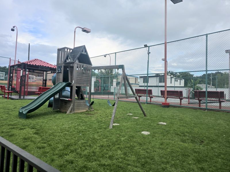 Calle 113 Roosvelt Urb Jardines De Casablanca Toa Alta 00953 PR