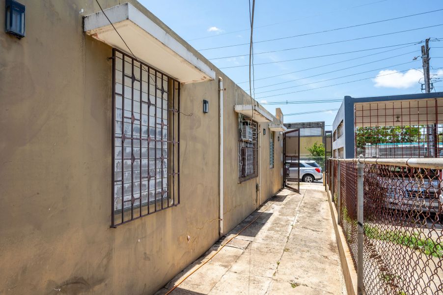 Calle Garcilazo De La Vega #932 Urbanización El Co, San Juan - 22