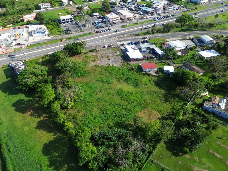 Carr 2 Km 119 Esquina Carr 110 Bo Ceiba Baja Aguadilla 00603 PR