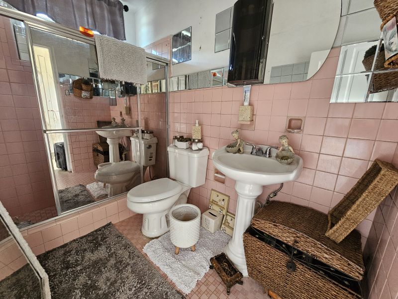 Bo Hato Abajo (san Luis) Calle Angel M Marin 523 Arecibo 00612 PR