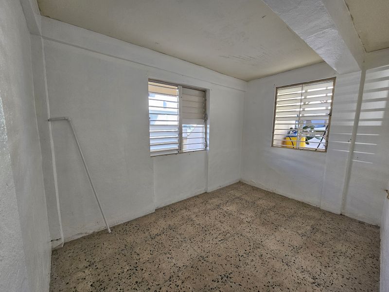 Bo Hato Abajo (san Luis) Calle Angel M Marin 523 Arecibo 00612 PR