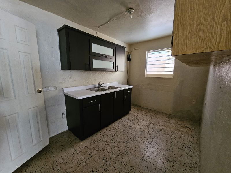 Bo Hato Abajo (san Luis) Calle Angel M Marin 523 Arecibo 00612 PR