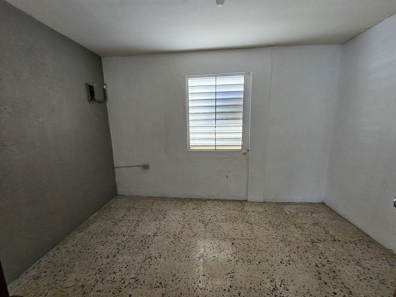 Bo Hato Abajo (san Luis) Calle Angel M Marin 523 Arecibo 00612 PR