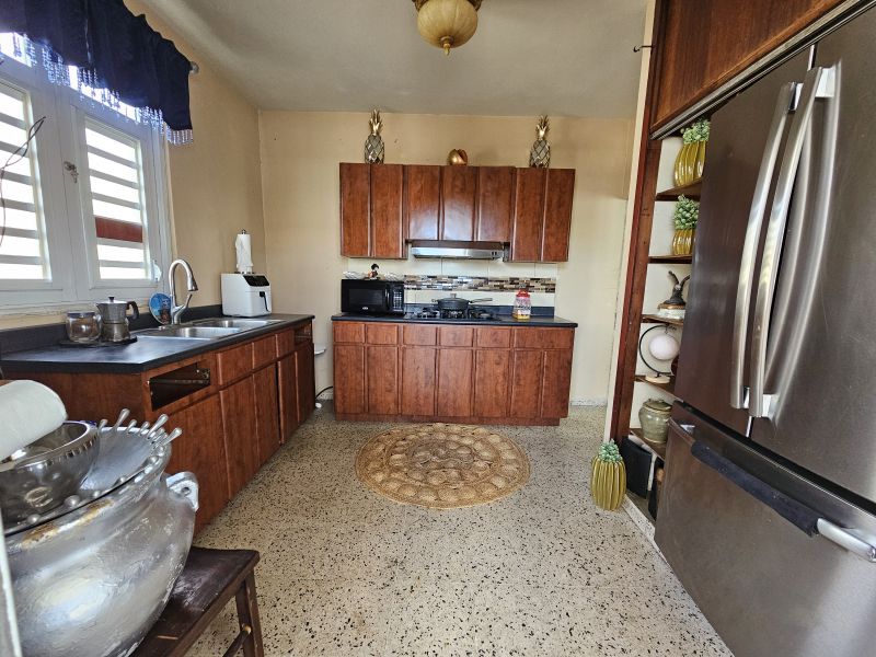 Bo Hato Abajo (san Luis) Calle Angel M Marin 523 Arecibo 00612 PR