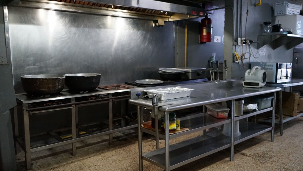 S14 Calle Lealtad Urb Levittown Restaurante El Nue Toa Baja 00949 PR