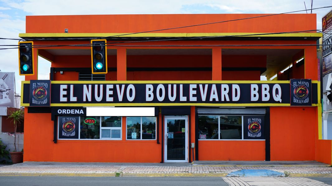 S14 Calle Lealtad Urb Levittown Restaurante El Nue Toa Baja 00949 PR