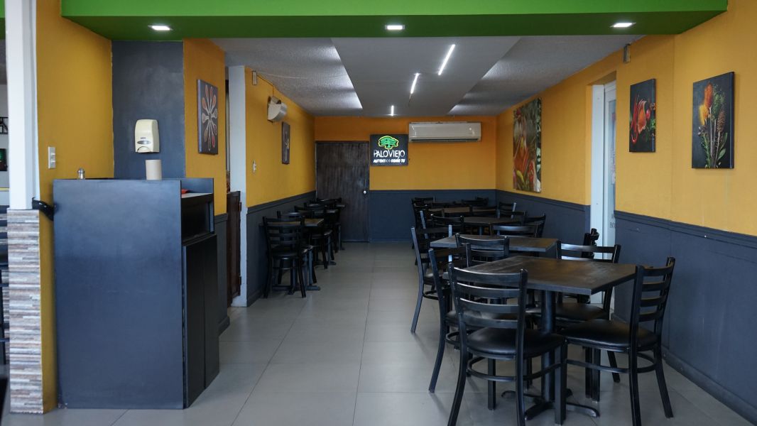 S14 Calle Lealtad Urb Levittown Restaurante El Nue Toa Baja 00949 PR