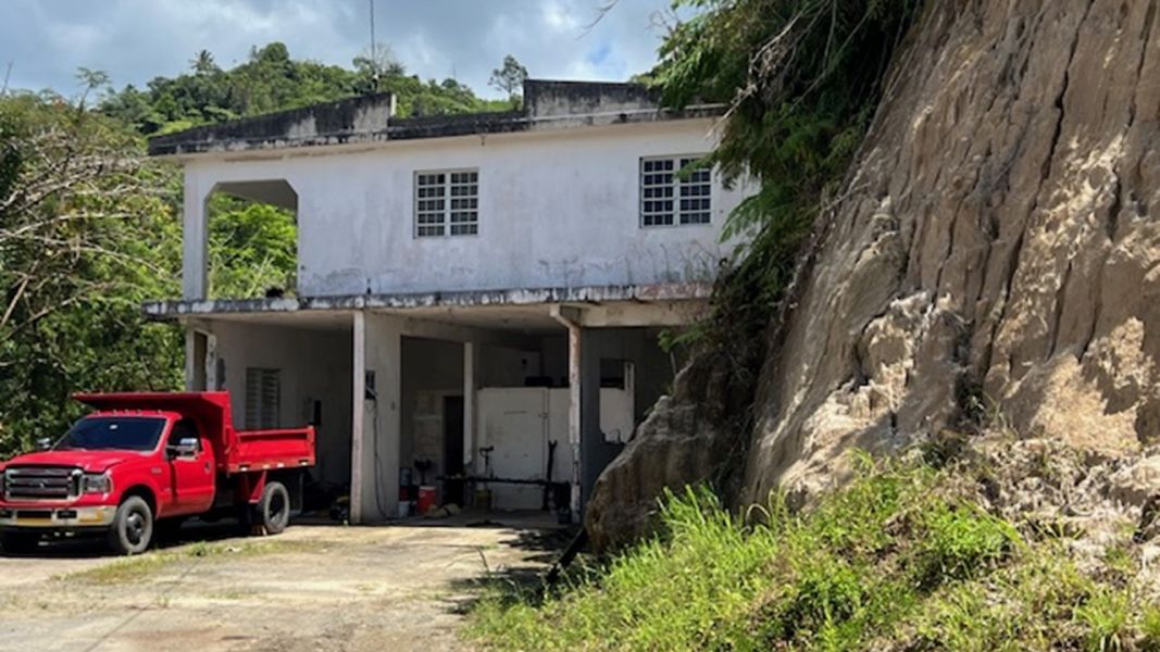 Km 4.6 Int Sr 912 Cerro Gordo San Lorenzo 00754 PR