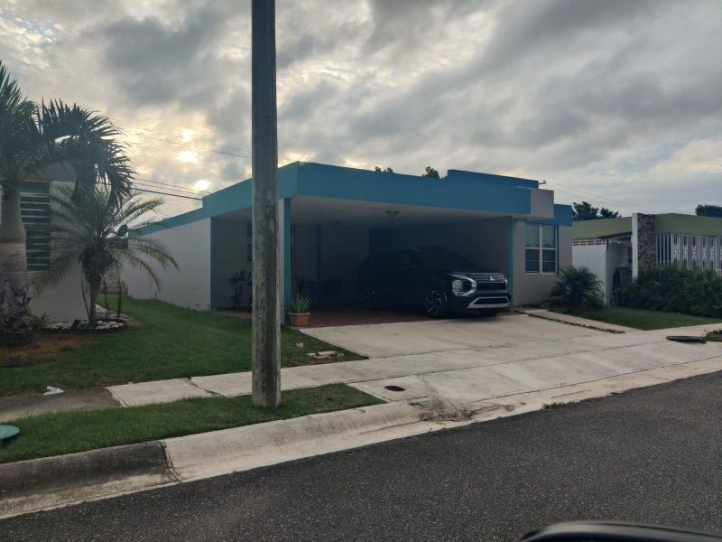 Urb Las Veredas De Camuy B-12 Calle Caoba Camuy 00627 PR