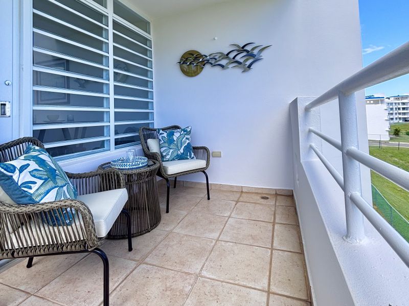 Cond Costa Esmeralda D-302 Ceiba 00735 PR