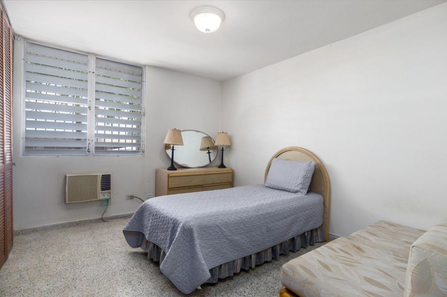 Calle 11 #3 Alturas De Torrimar Guaynabo 00969 PR