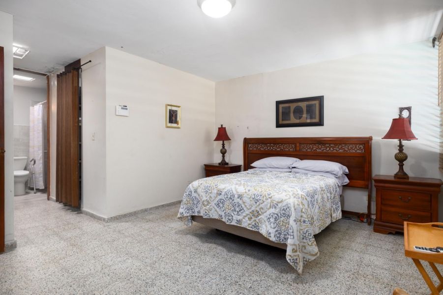Calle 11 #3 Alturas De Torrimar Guaynabo 00969 PR