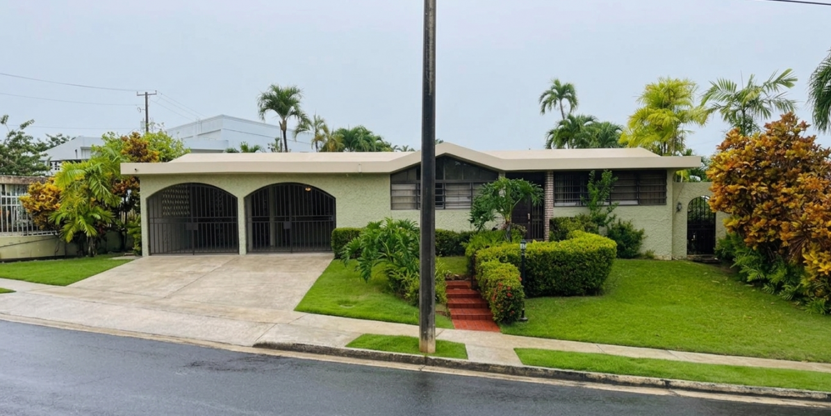 Calle 11 #3 Alturas De Torrimar Guaynabo 00969 PR