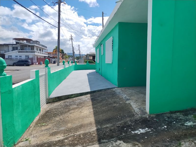 D20 Calle 12 Jardines De Palmarejo Canovanas 00729 PR