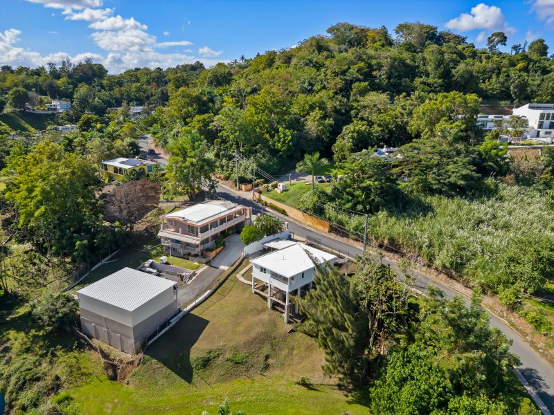 Camino Juanillo Fuentes Solar # 20 Barrio Santa Ro Guaynabo 00971 PR