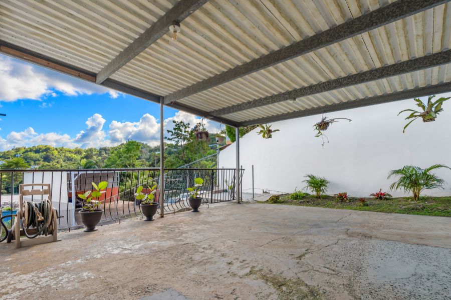 Camino Juanillo Fuentes Solar # 20 Barrio Santa Ro Guaynabo 00971 PR