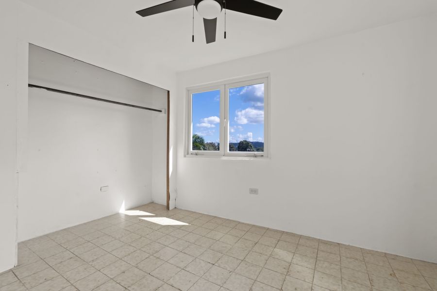 Camino Juanillo Fuentes Solar # 20 Barrio Santa Ro Guaynabo 00971 PR