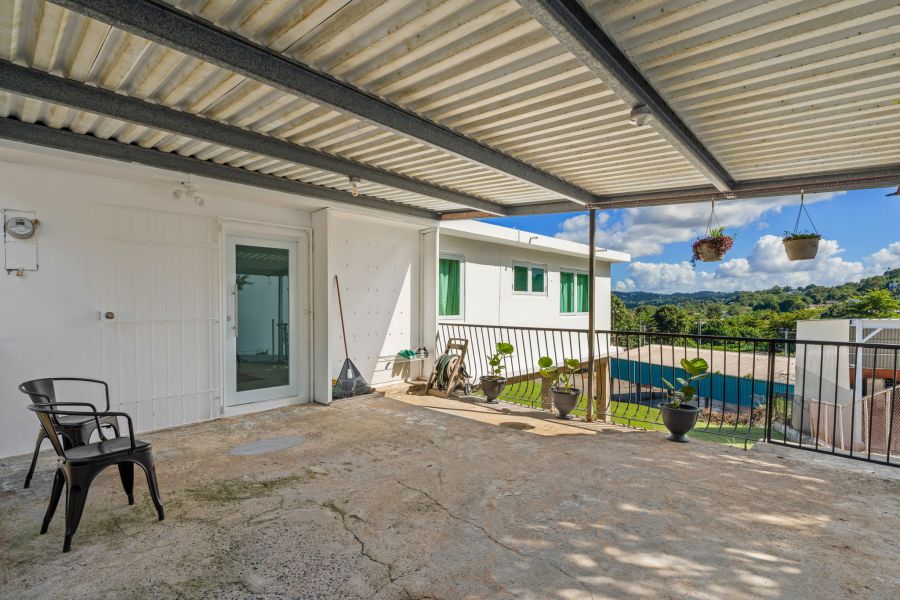 Camino Juanillo Fuentes Solar # 20 Barrio Santa Ro Guaynabo 00971 PR