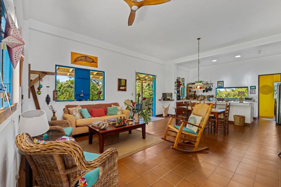 Carr 792 Km 3.5 Sector La Escuelita Bo Sonadora Aguas Buenas 00703 PR