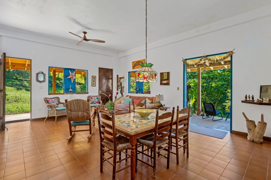 Carr 792 Km 3.5 Sector La Escuelita Bo Sonadora Aguas Buenas 00703 PR