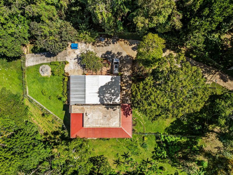 Carr 792 Km 3.5 Sector La Escuelita Bo Sonadora Aguas Buenas 00703 PR