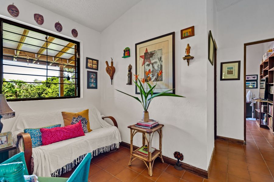 Carr 792 Km 3.5 Sector La Escuelita Bo Sonadora Aguas Buenas 00703 PR