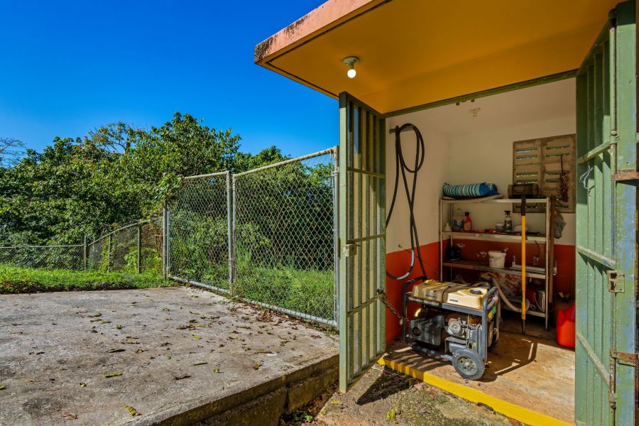 Carr 792 Km 3.5 Sector La Escuelita Bo Sonadora Aguas Buenas 00703 PR