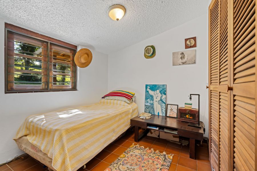 Carr 792 Km 3.5 Sector La Escuelita Bo Sonadora Aguas Buenas 00703 PR