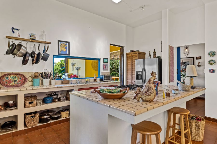 Carr 792 Km 3.5 Sector La Escuelita Bo Sonadora Aguas Buenas 00703 PR