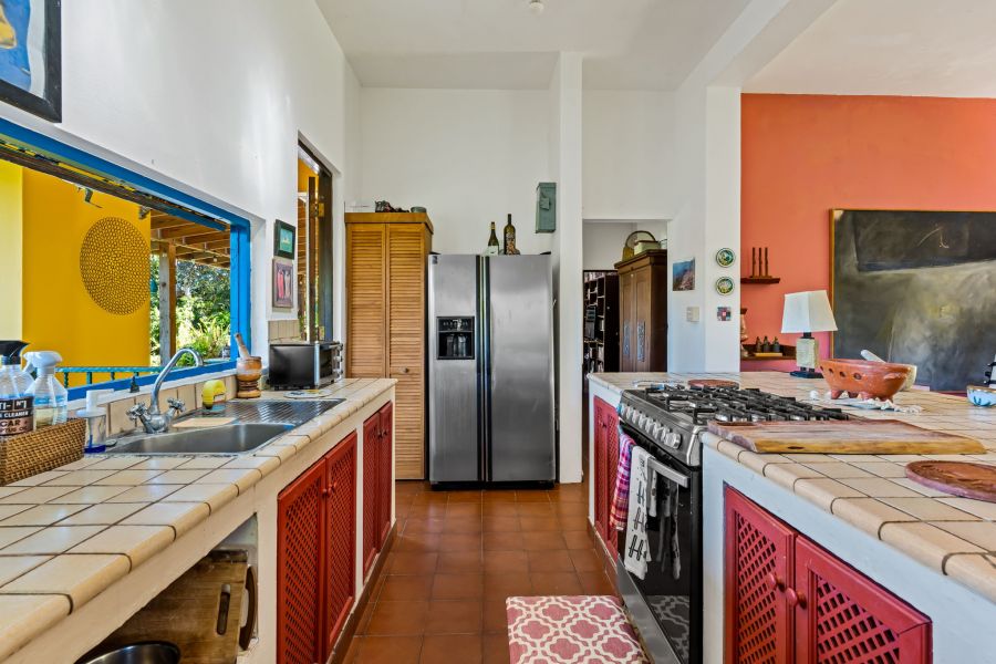 Carr 792 Km 3.5 Sector La Escuelita Bo Sonadora Aguas Buenas 00703 PR