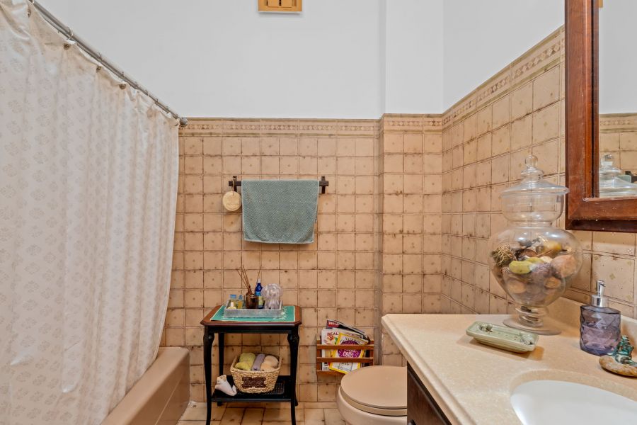 Carr 792 Km 3.5 Sector La Escuelita Bo Sonadora Aguas Buenas 00703 PR