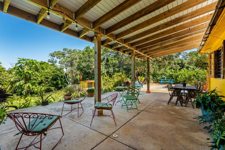 Carr 792 Km 3.5 Sector La Escuelita Bo Sonadora Aguas Buenas 00703 PR