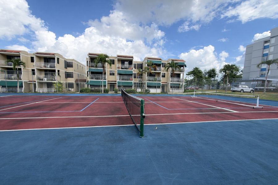 Cond Paseo Degetau Apto 2015k Caguas 00725 PR